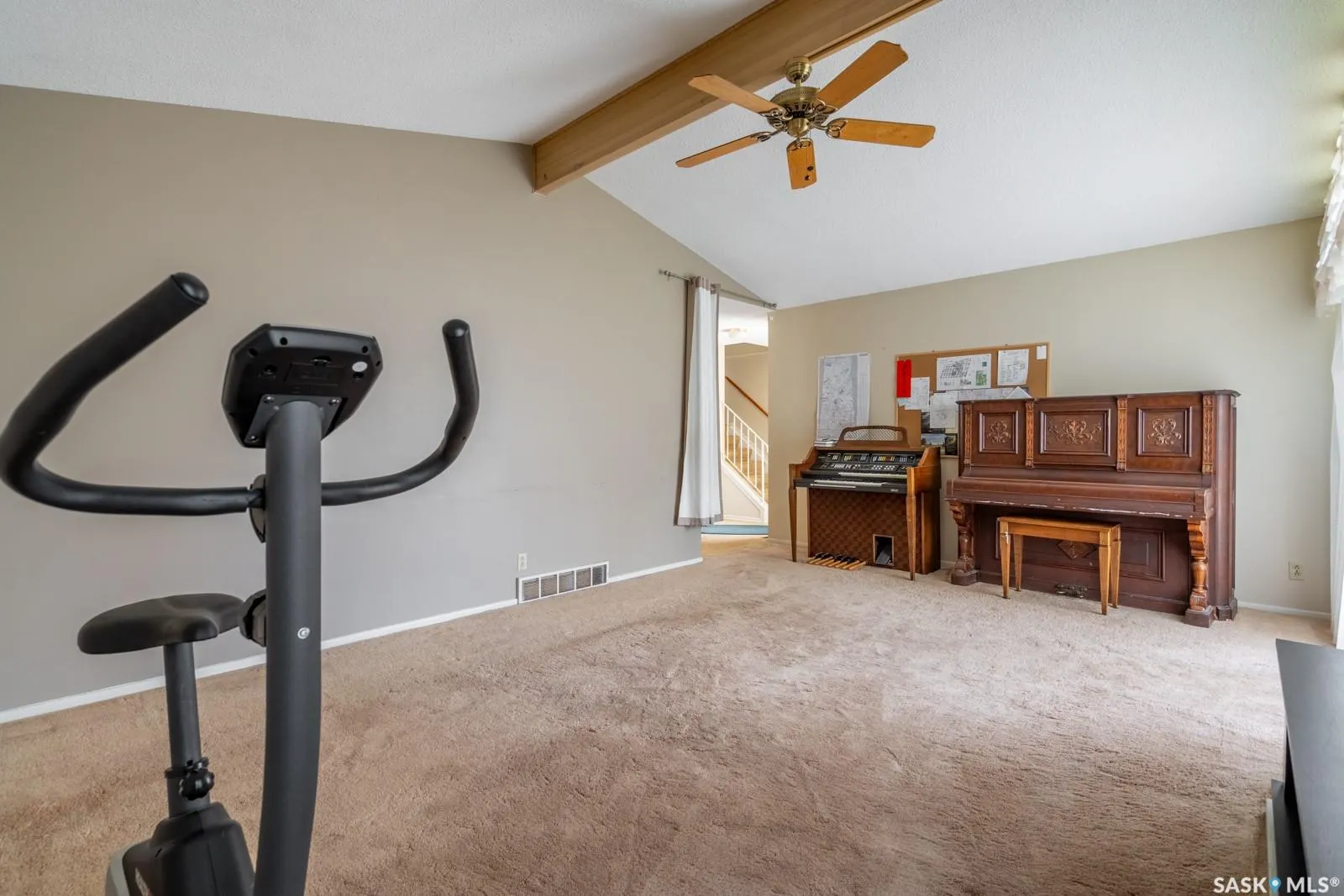 145 Mayfair CRESCENT