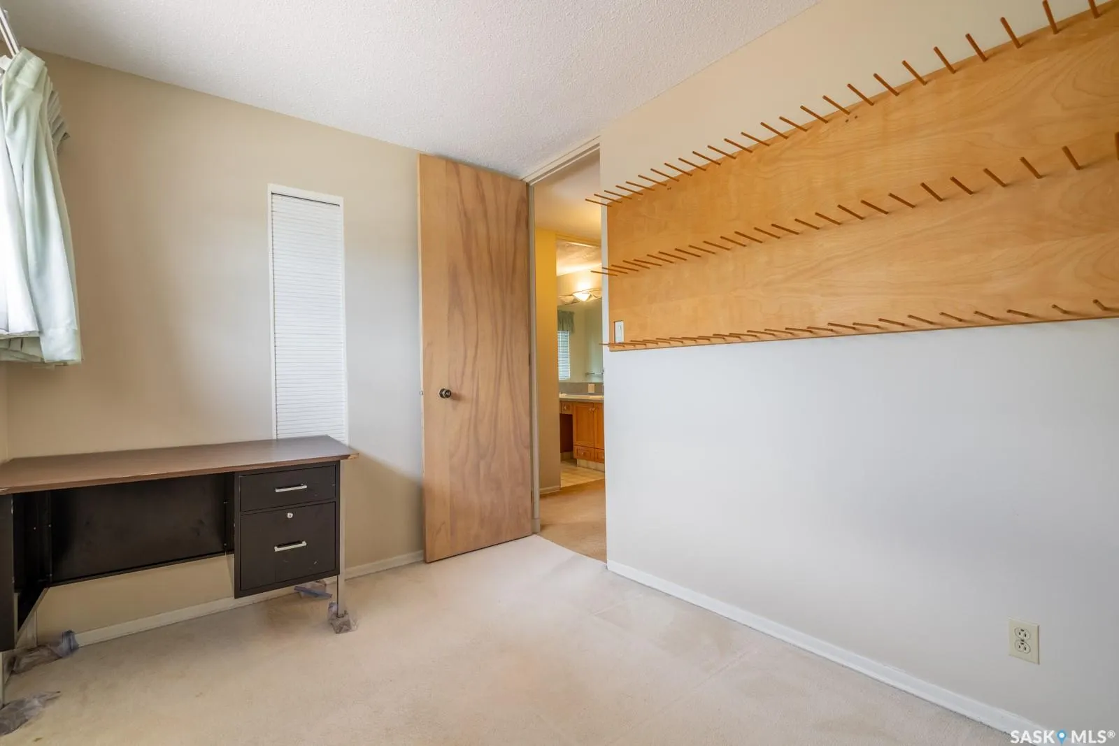 145 Mayfair CRESCENT