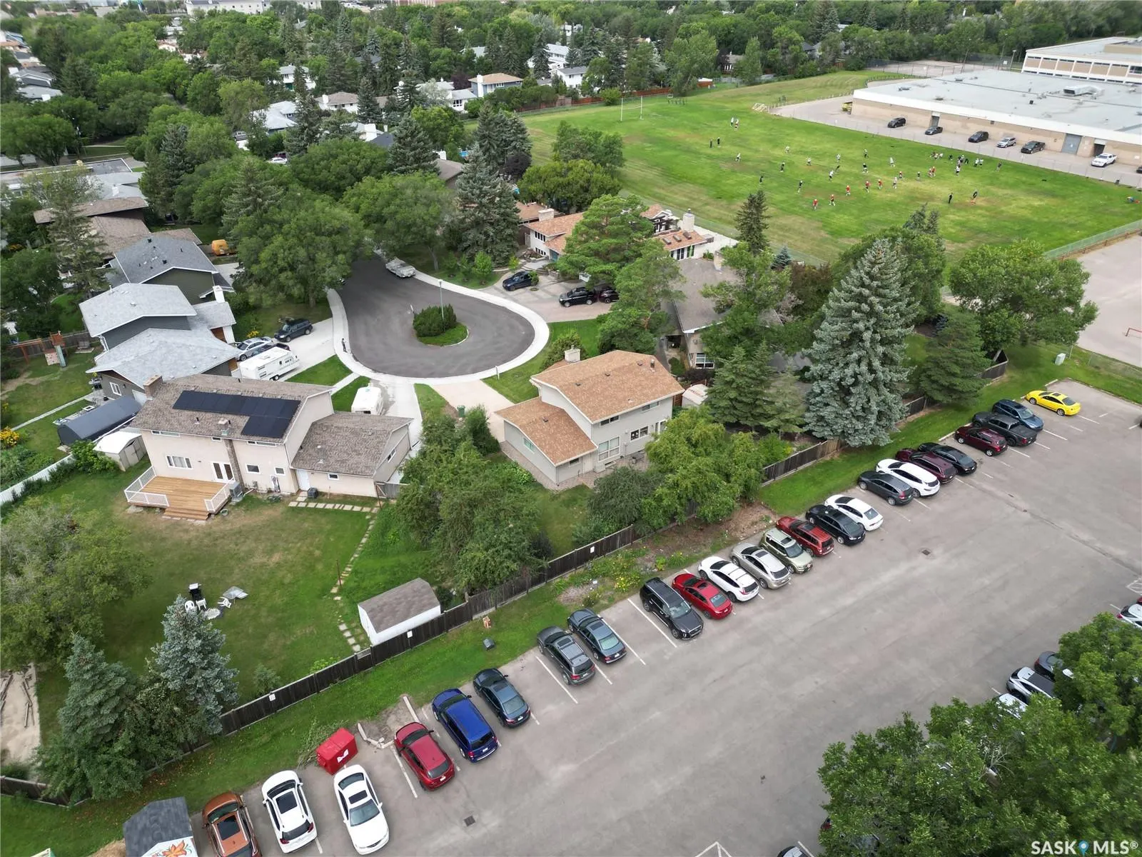 145 Mayfair CRESCENT