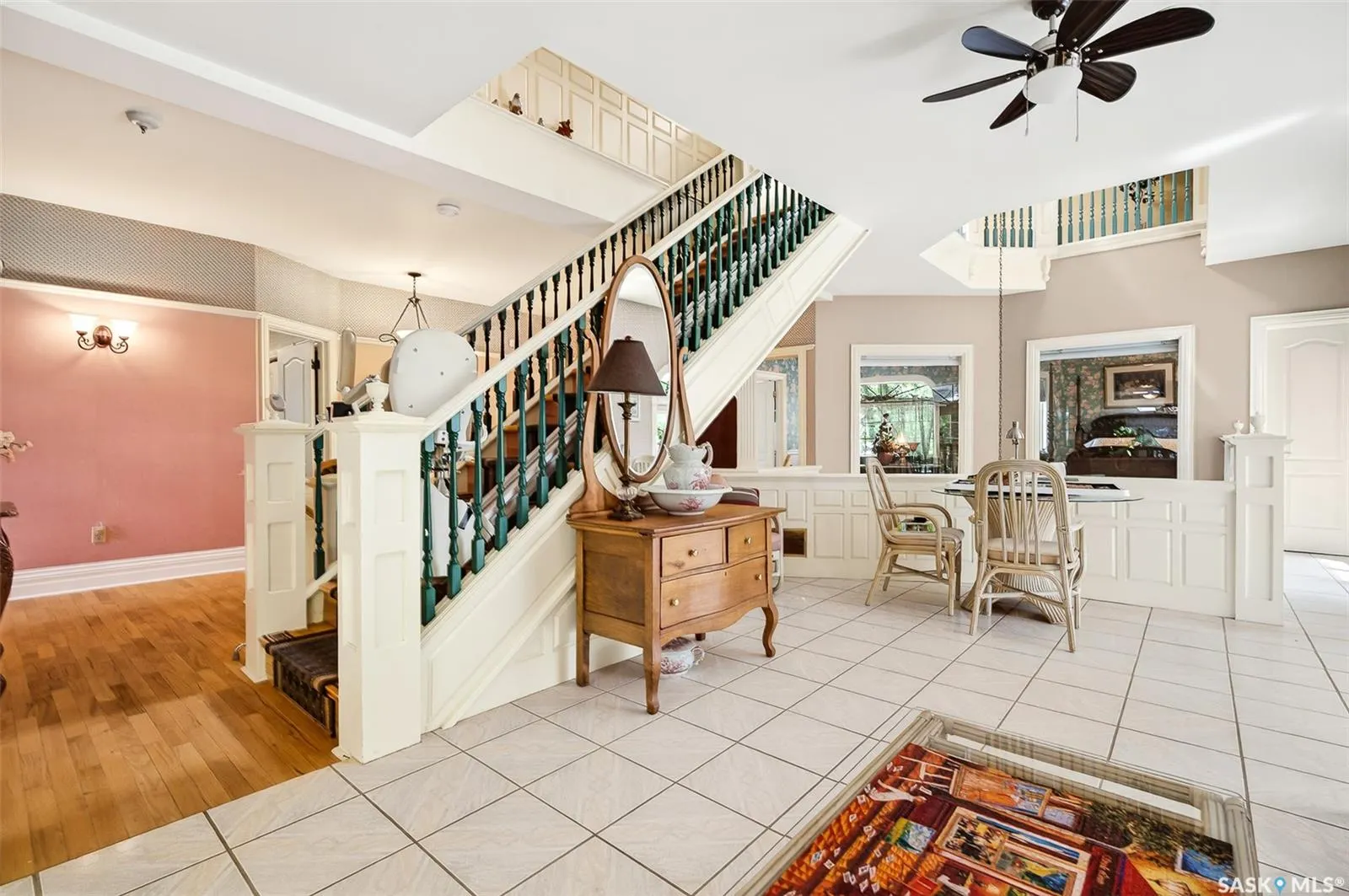 220 Hall STREET W