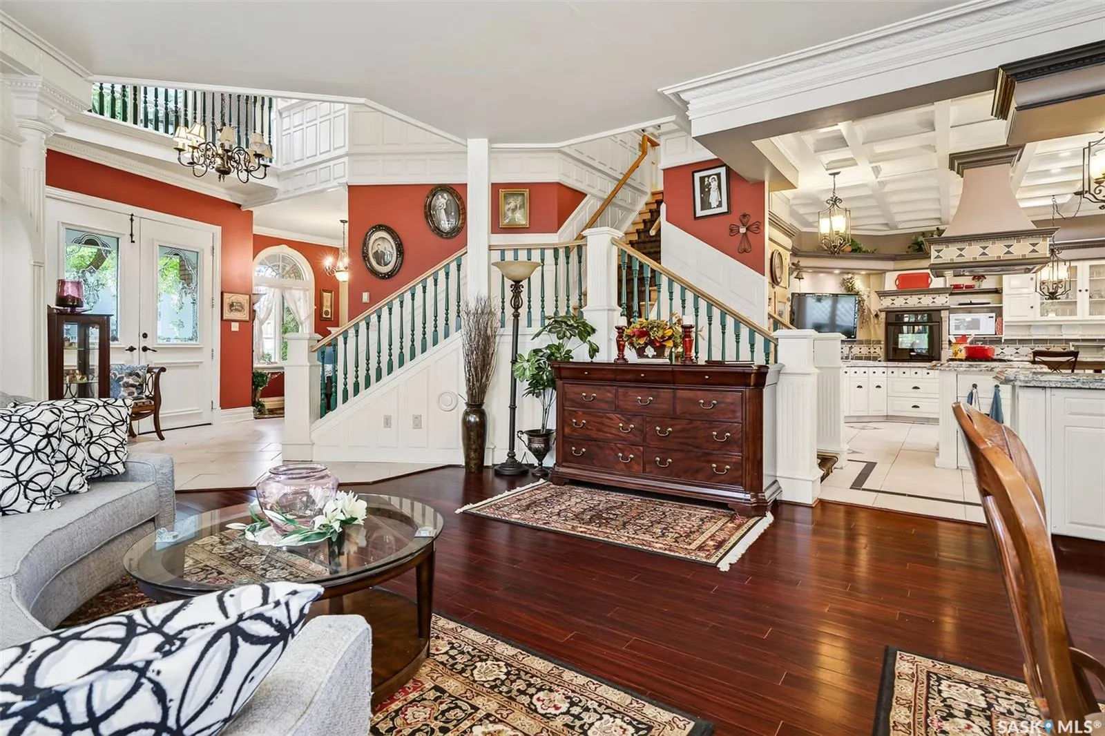 220 Hall STREET W