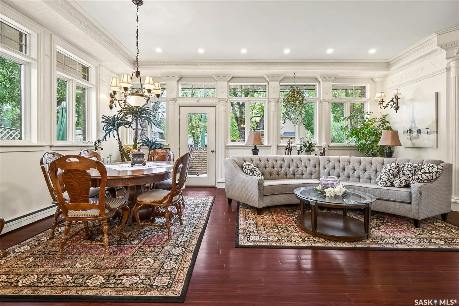 220 Hall STREET W