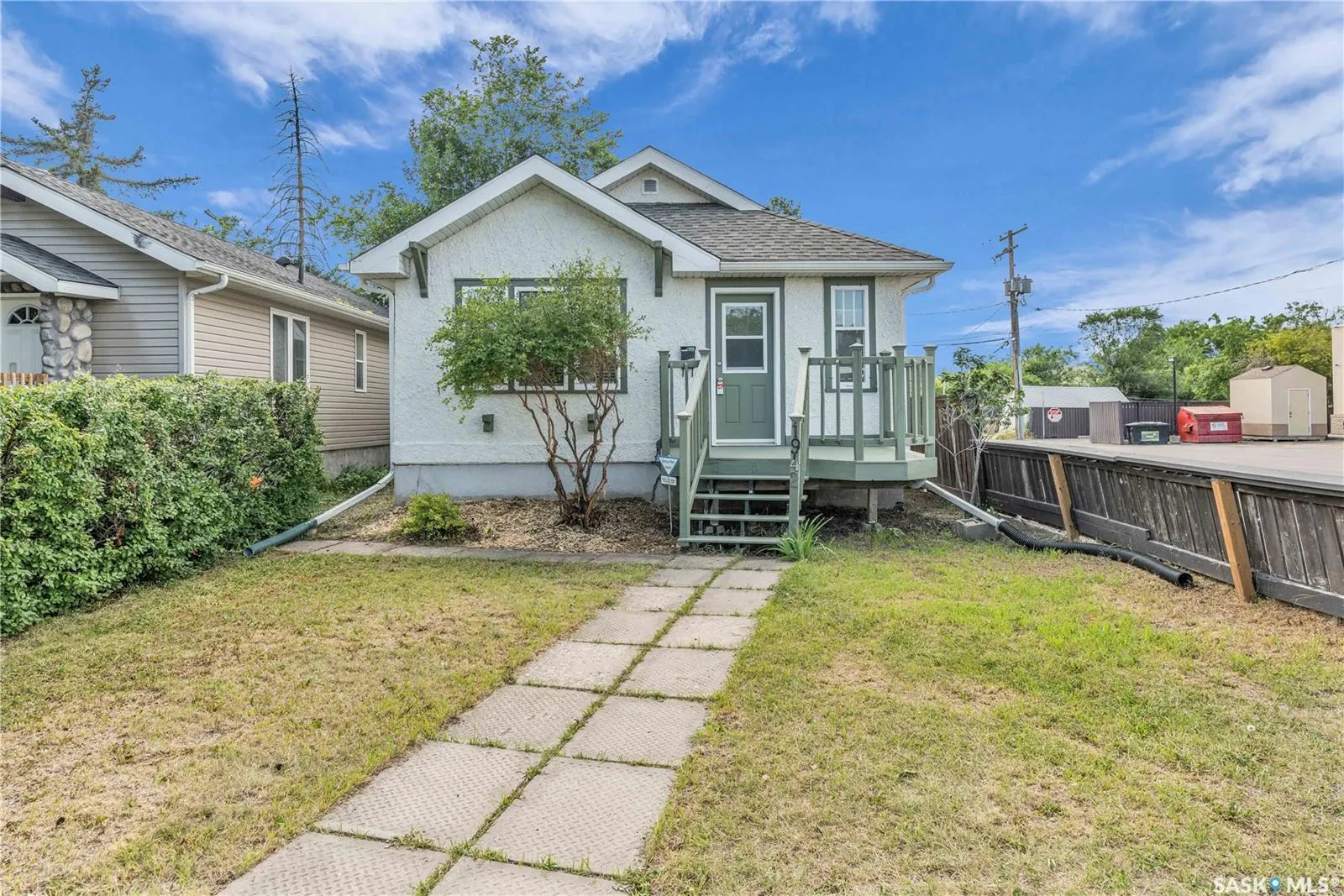 1942 Elphinstone STREET