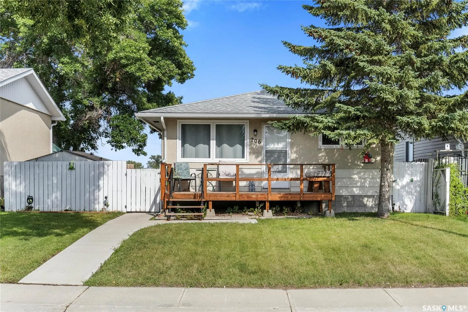 206 Lloyd CRESCENT