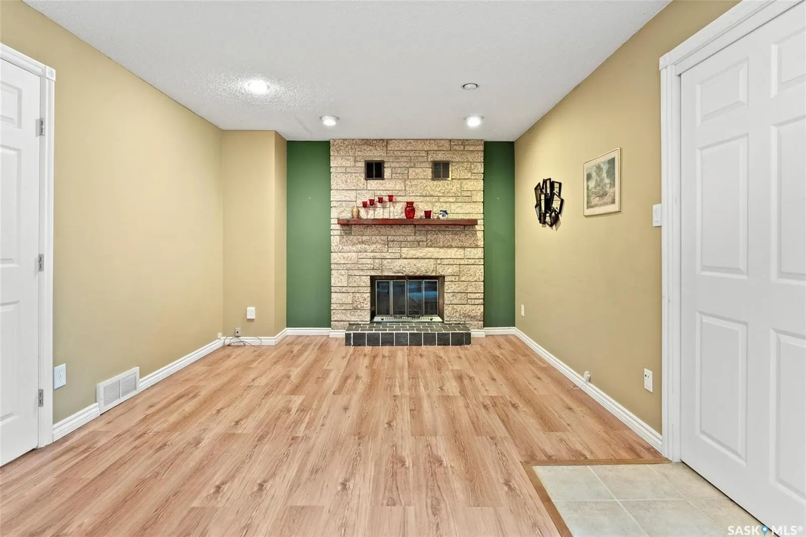 434 Delaronde ROAD