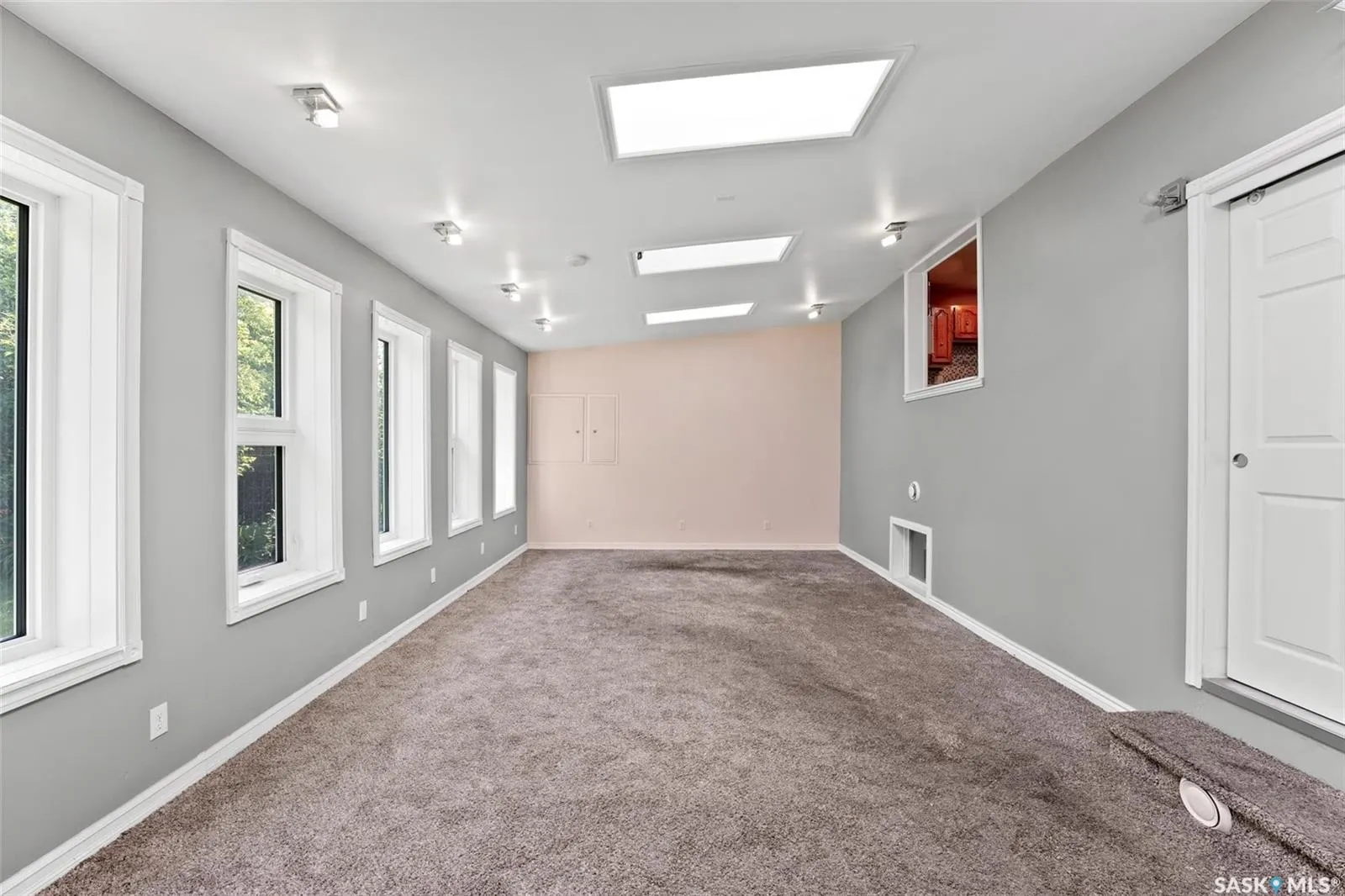 434 Delaronde ROAD