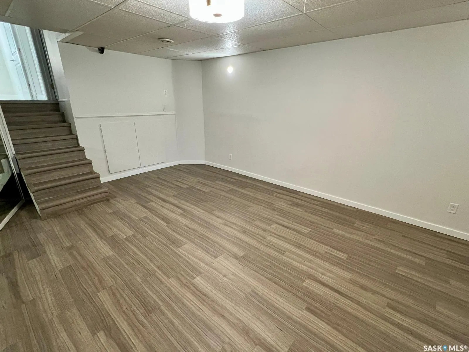 225 Angus STREET
