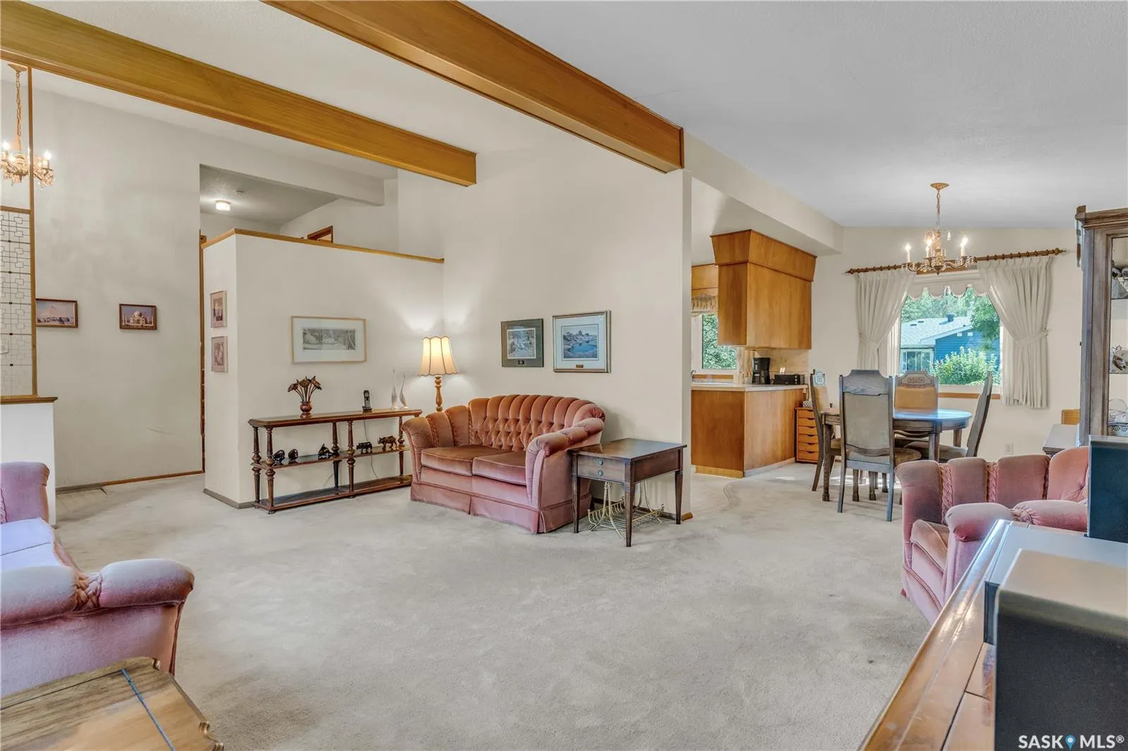 195 McDougall CRESCENT