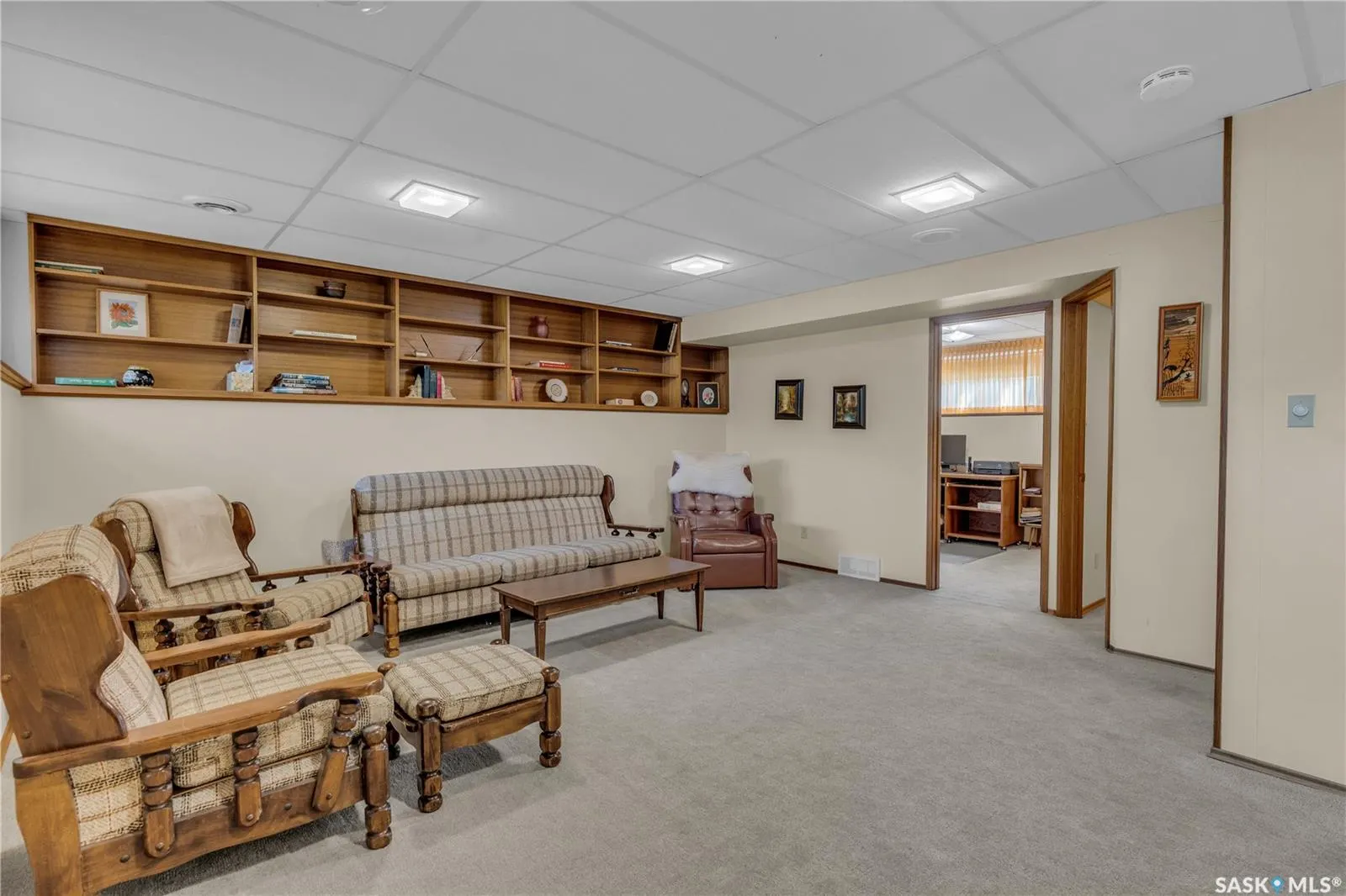 195 McDougall CRESCENT