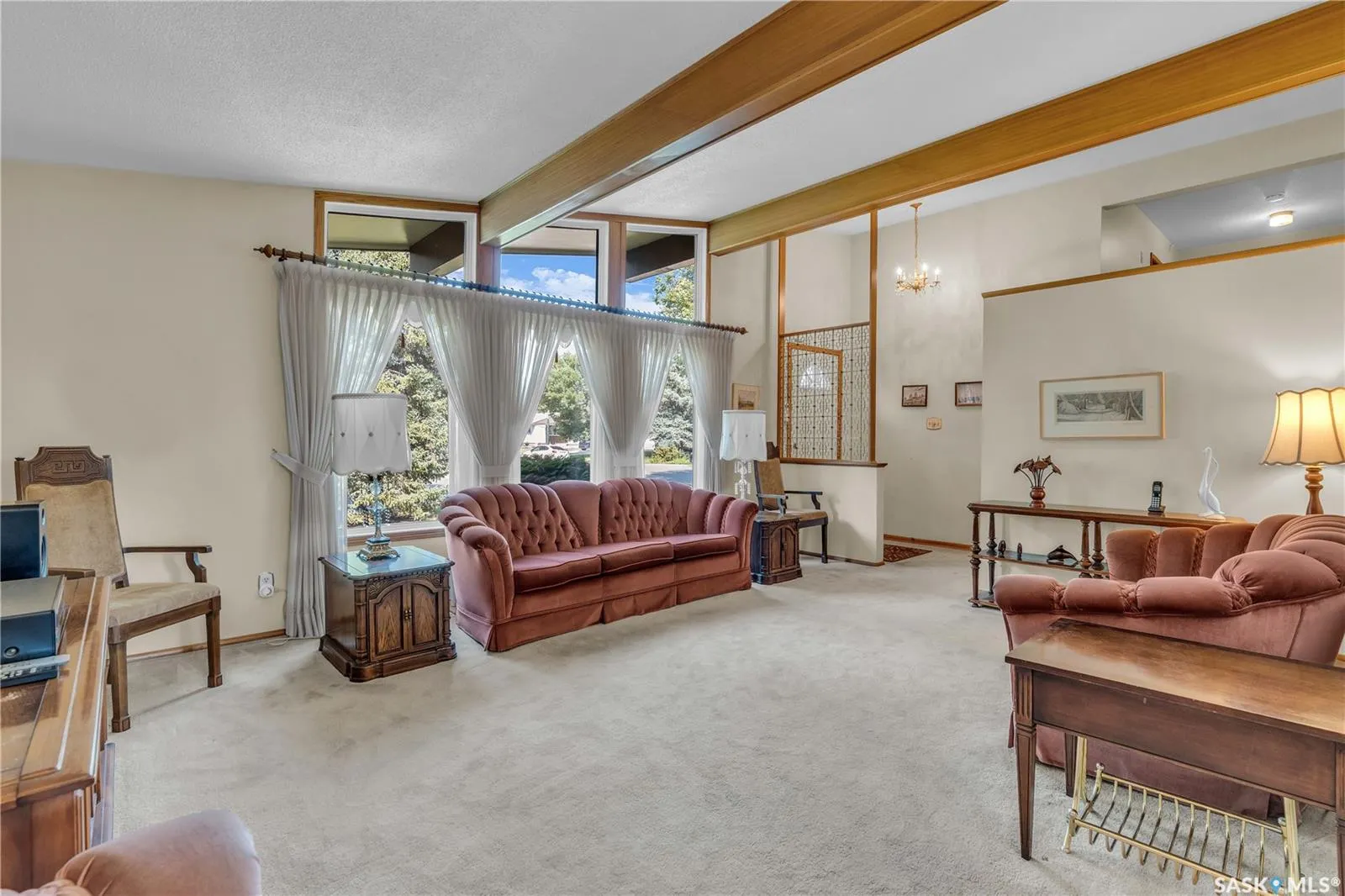 195 McDougall CRESCENT
