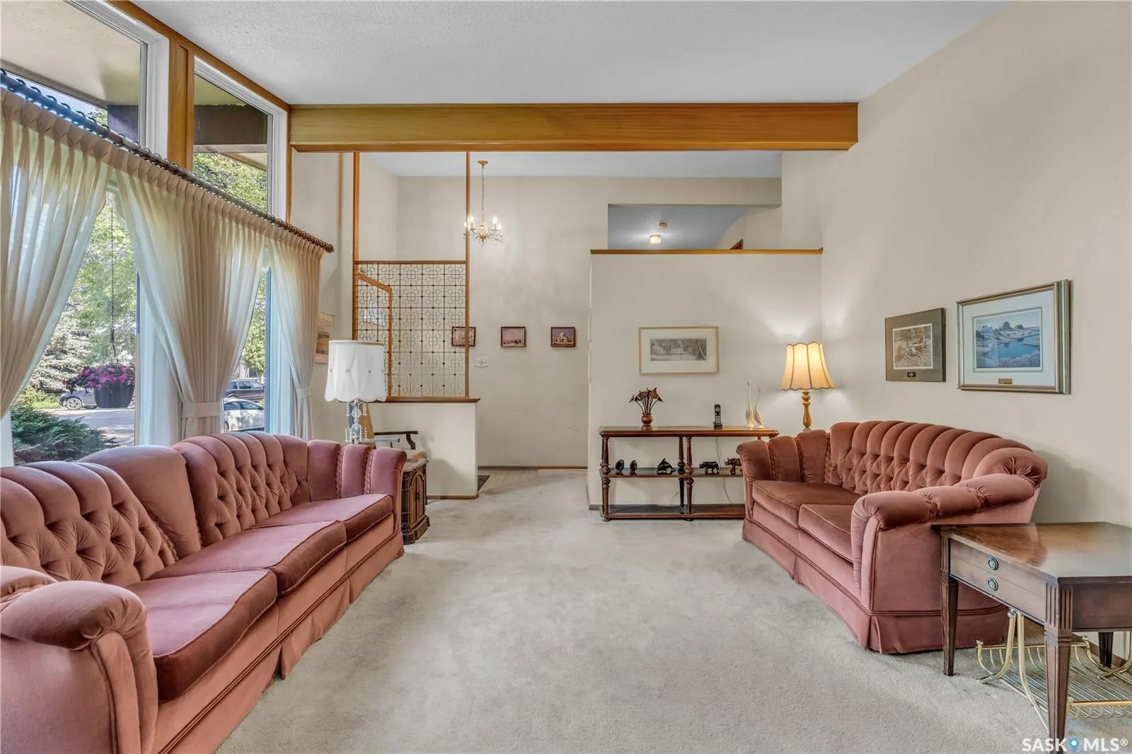 195 McDougall CRESCENT