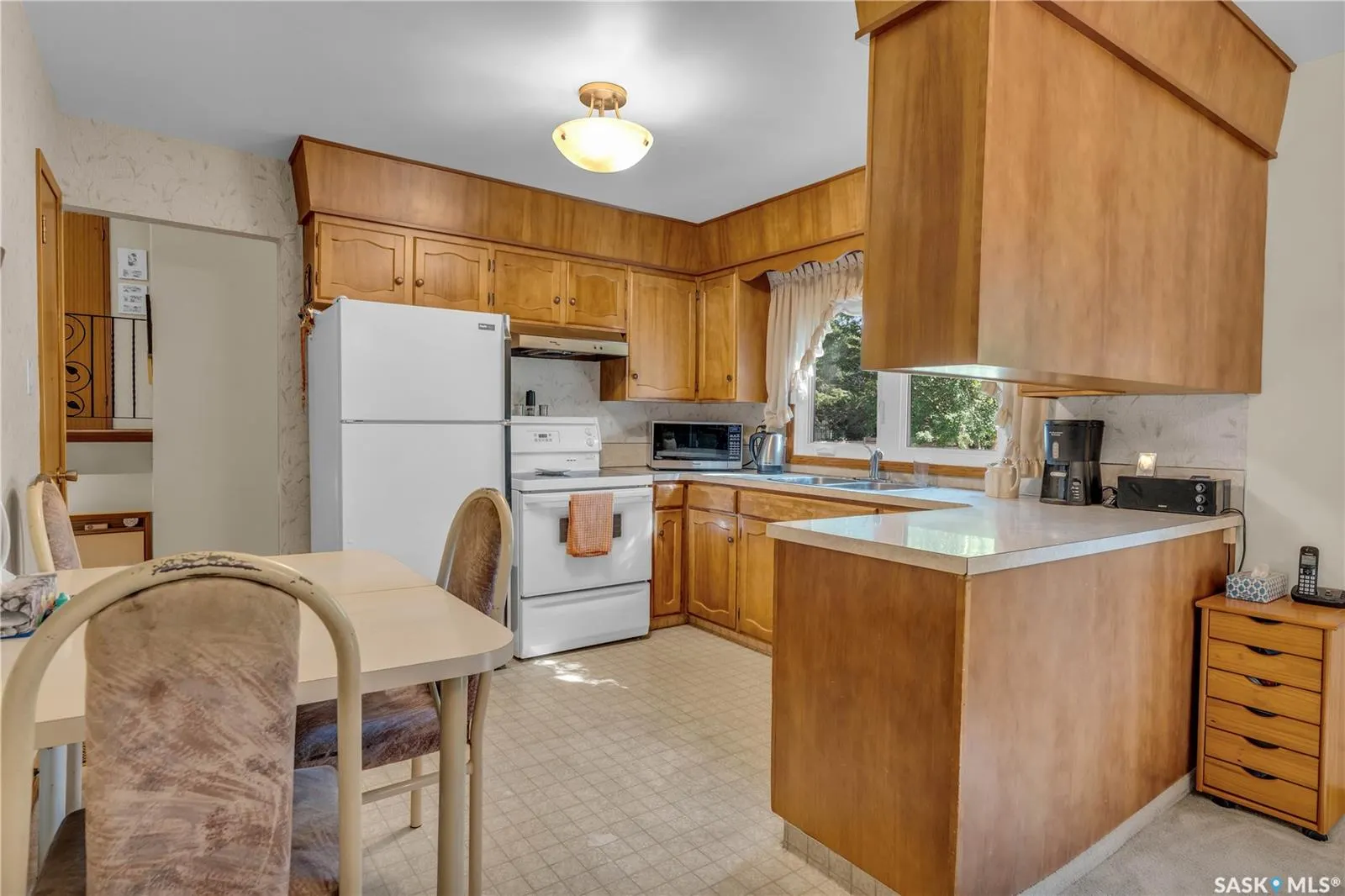 195 McDougall CRESCENT