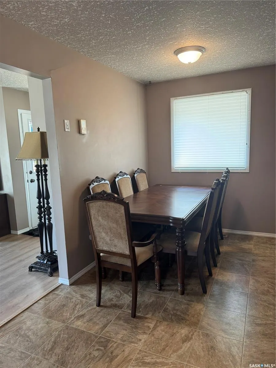 186 Bothwell CRESCENT