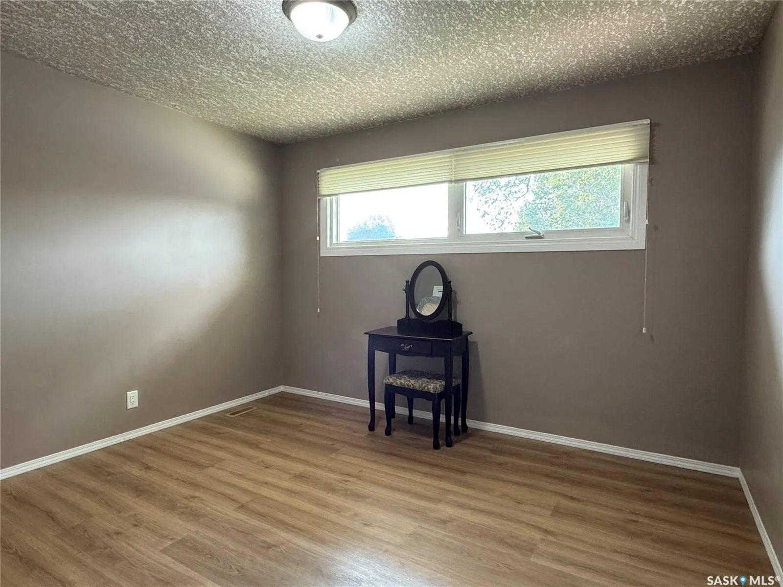 186 Bothwell CRESCENT