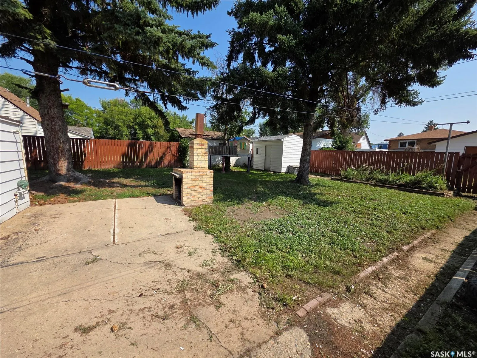 1075 Monk AVENUE