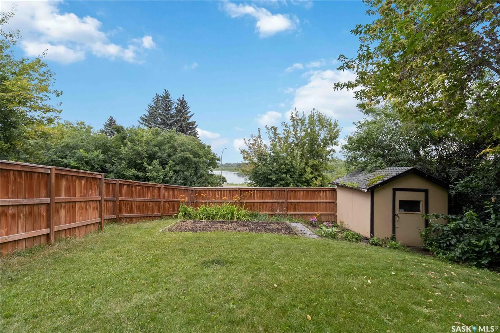 1908 Pembina AVENUE