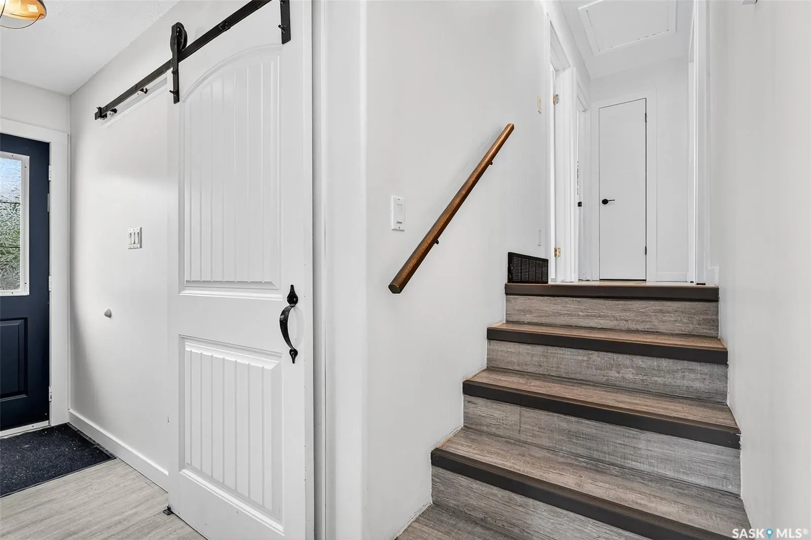 1211 Stadacona STREET W