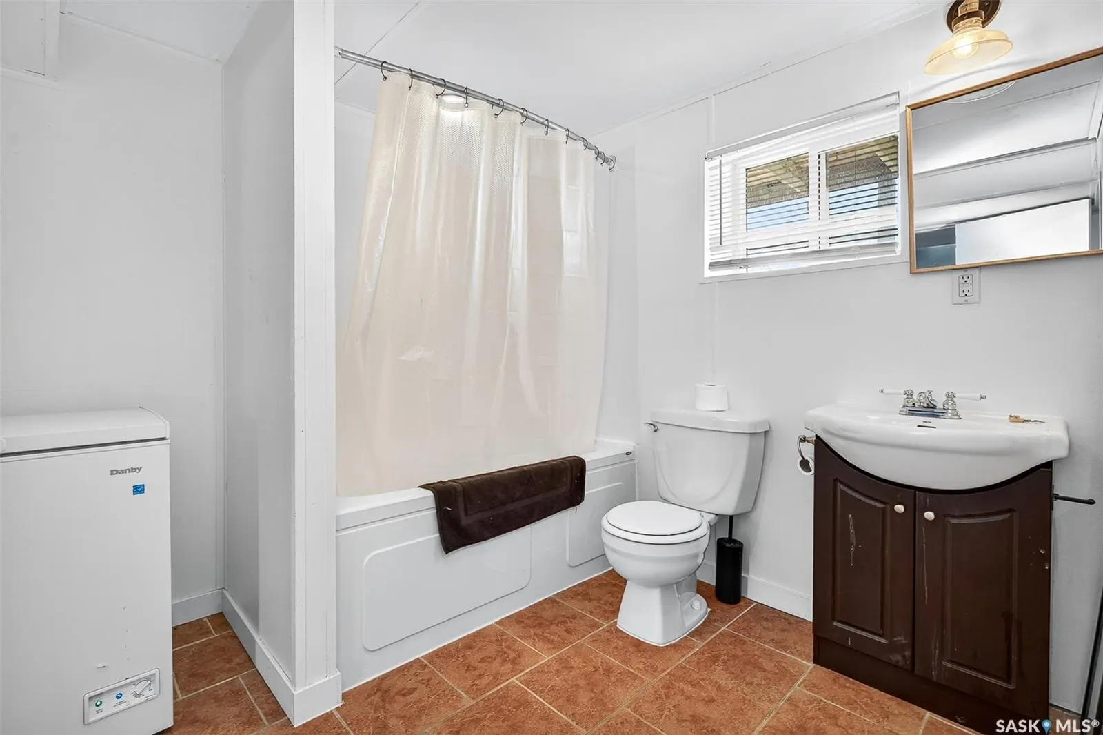 1211 Stadacona STREET W