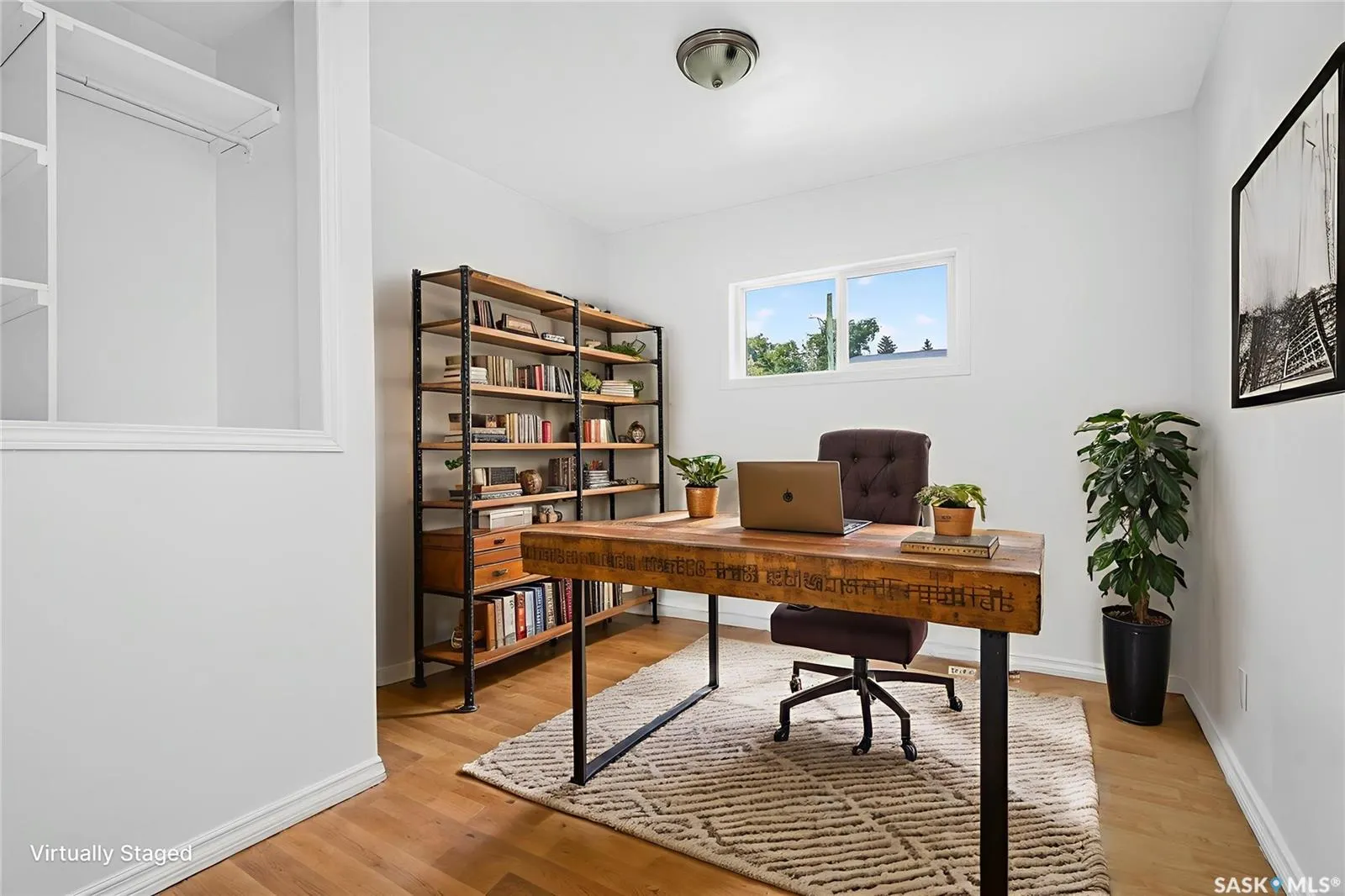 1211 Stadacona STREET W
