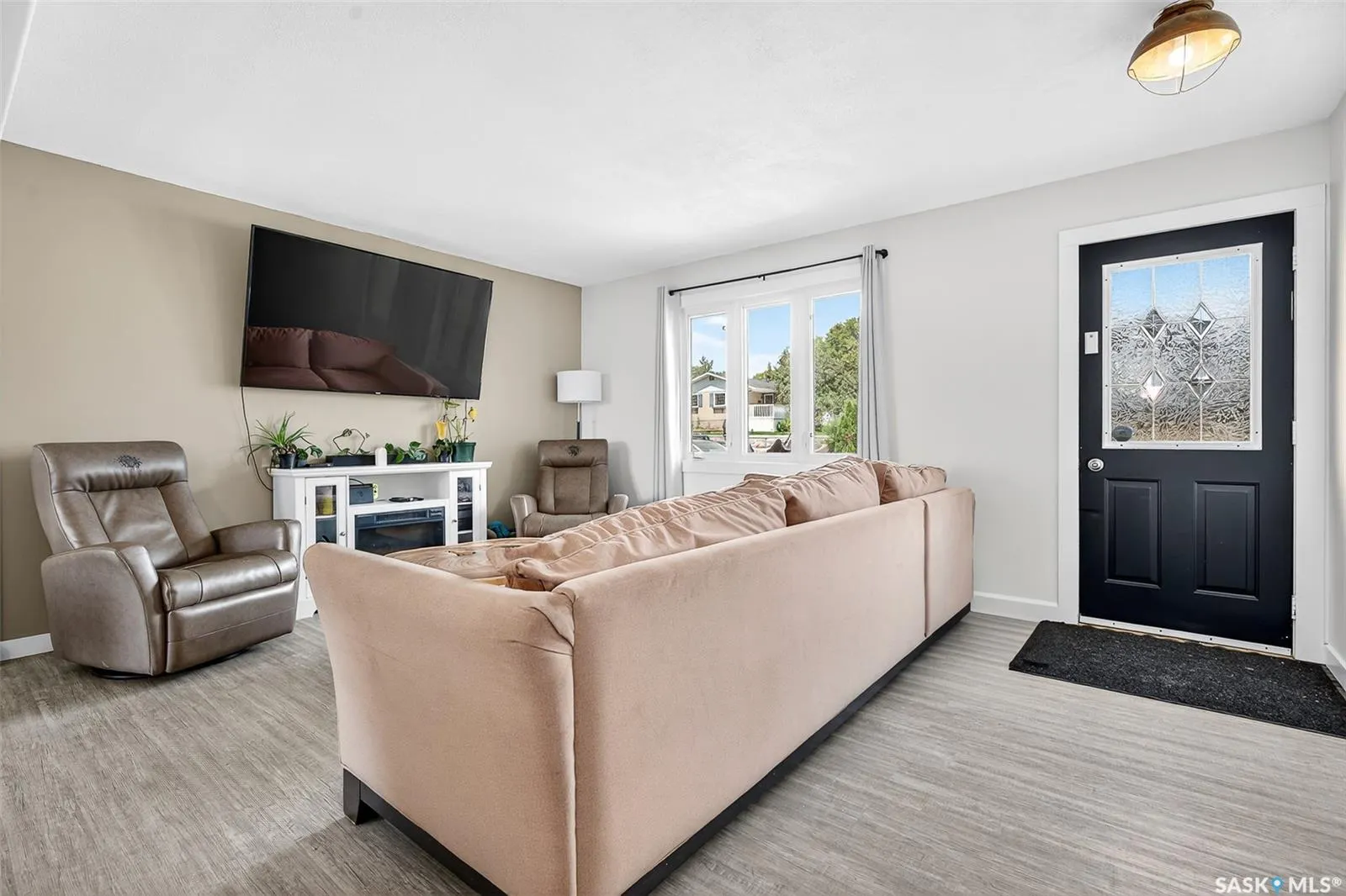 1211 Stadacona STREET W