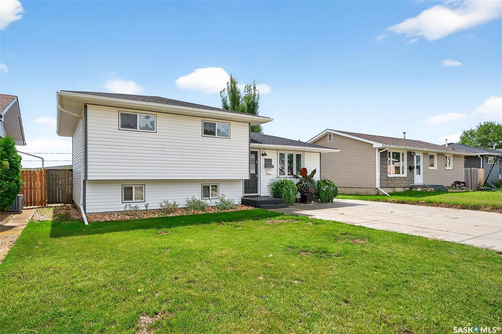 1211 Stadacona STREET W
