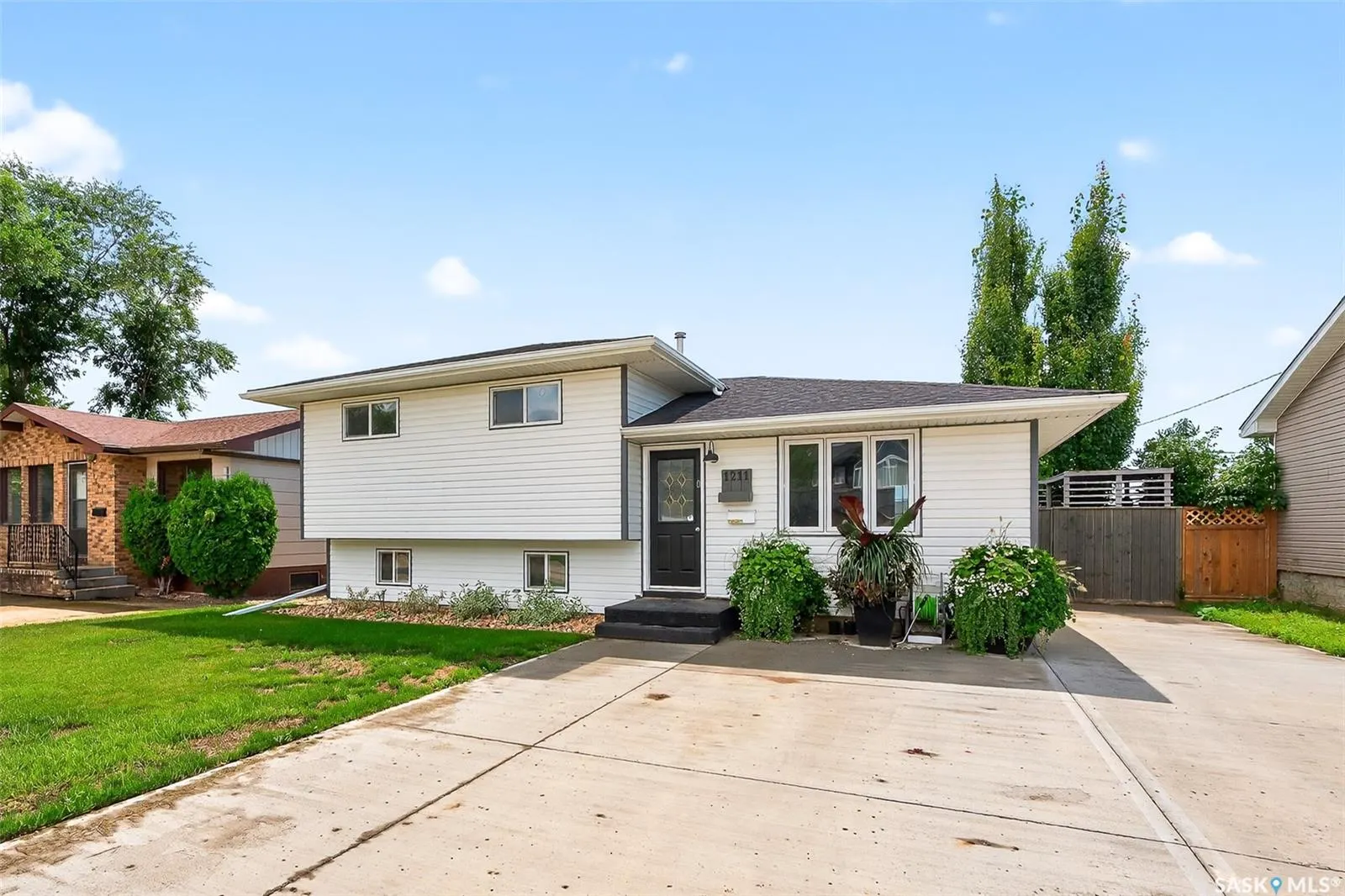 1211 Stadacona STREET W