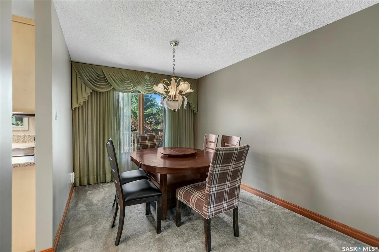 10 Selkirk CRESCENT