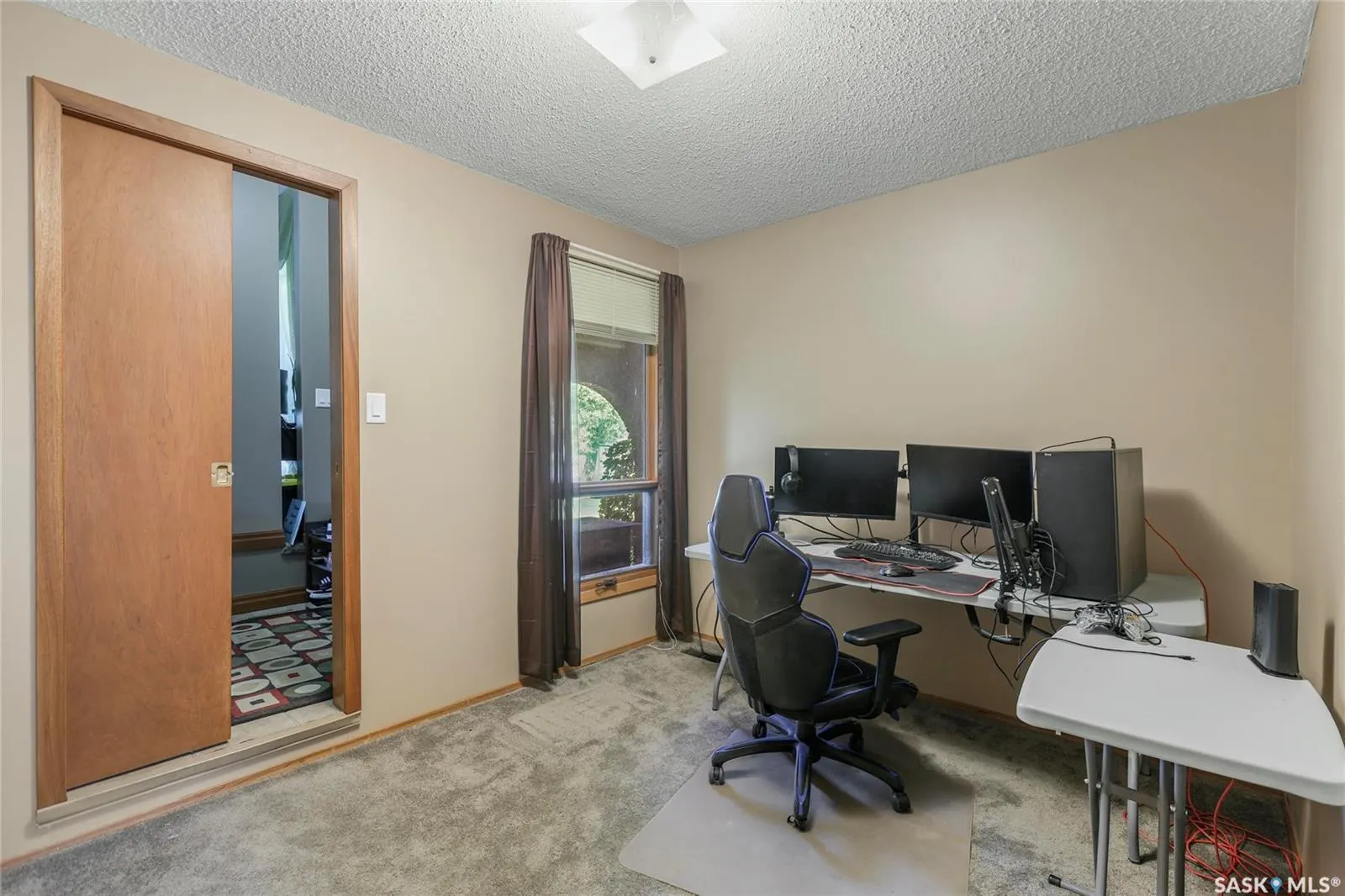 10 Selkirk CRESCENT