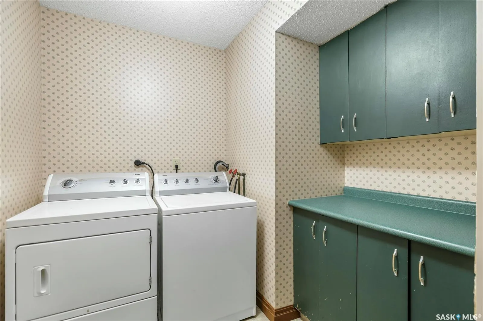 10 Selkirk CRESCENT