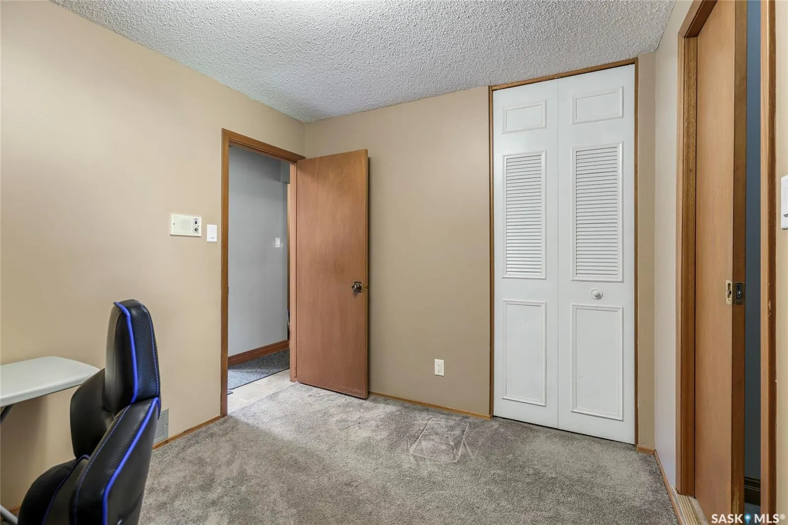 10 Selkirk CRESCENT