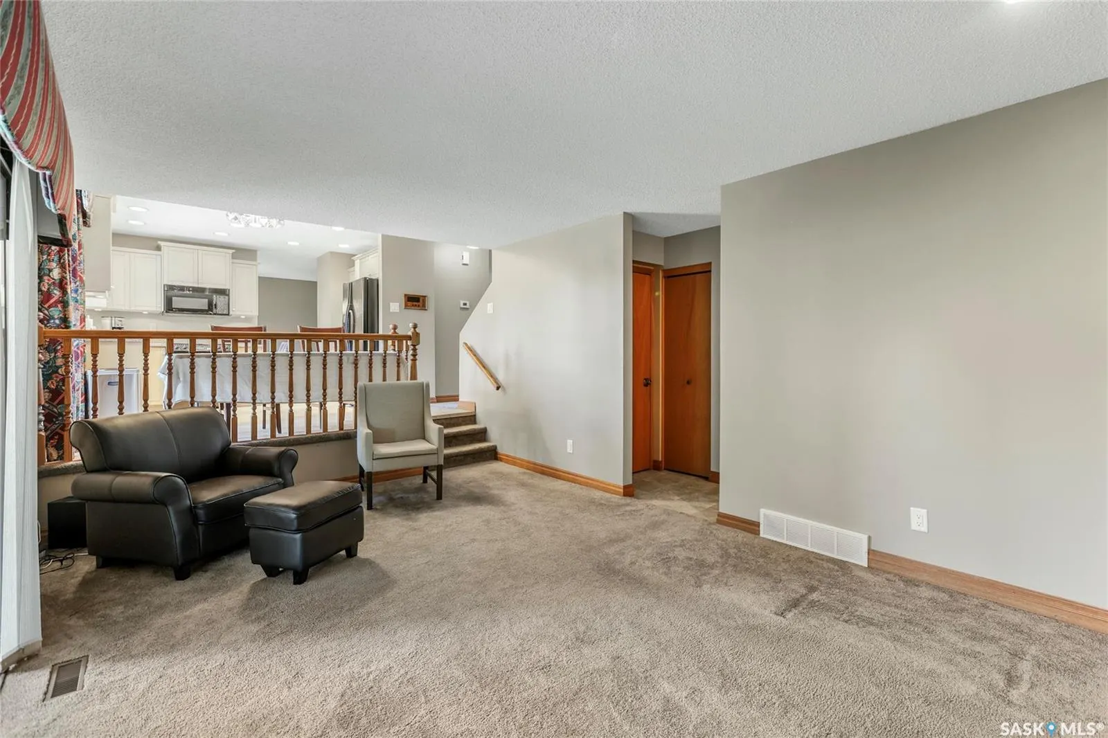 10 Selkirk CRESCENT
