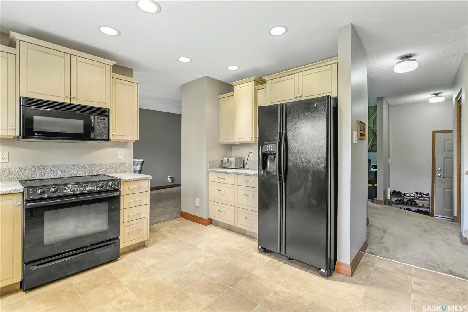 10 Selkirk CRESCENT