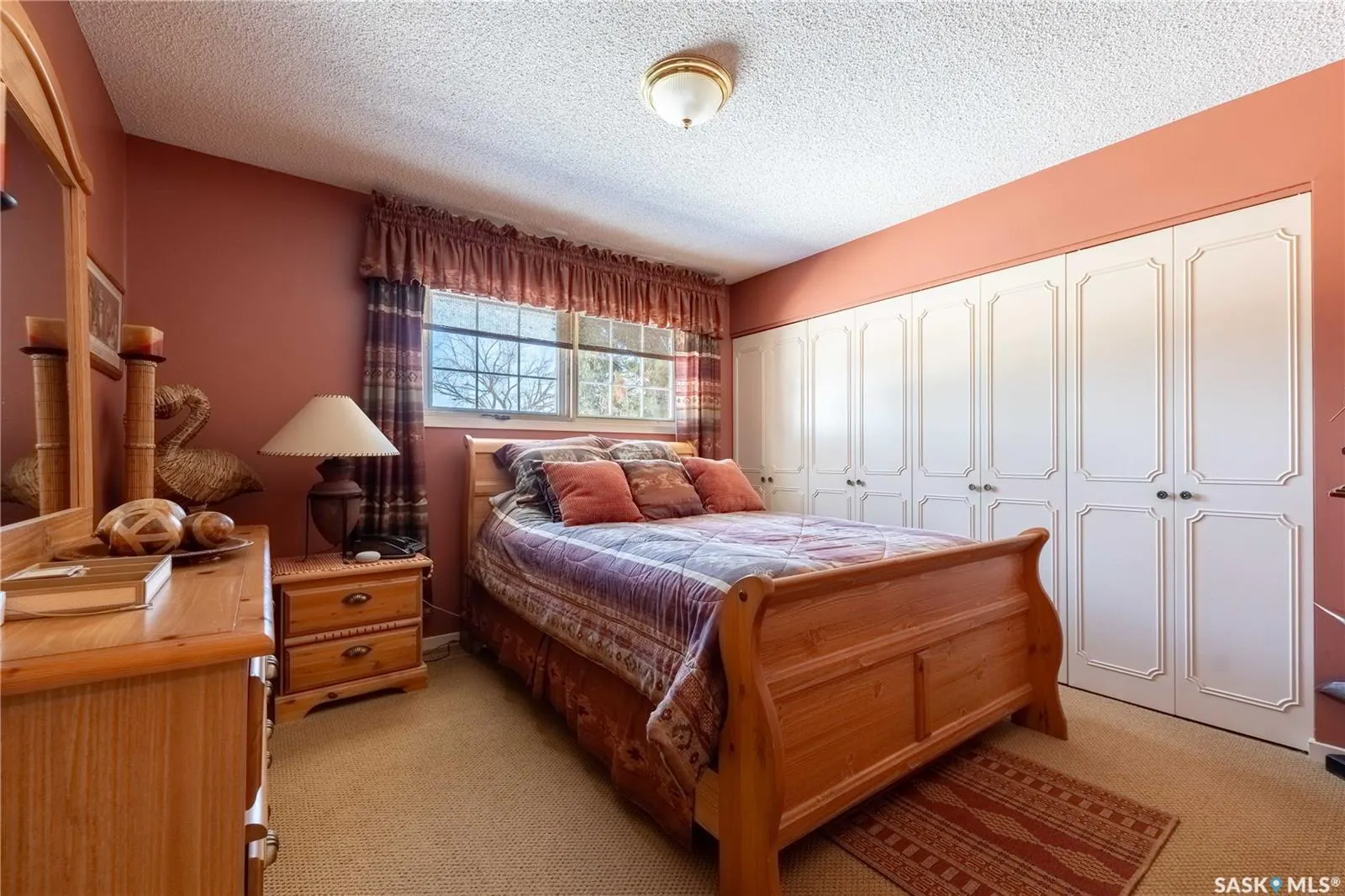1341 King CRESCENT