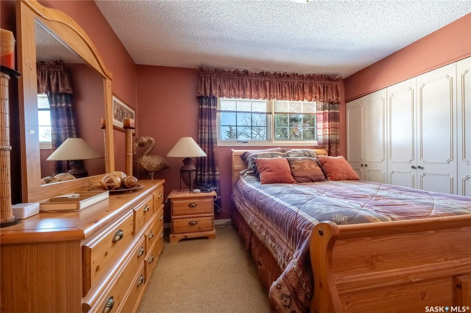 1341 King CRESCENT