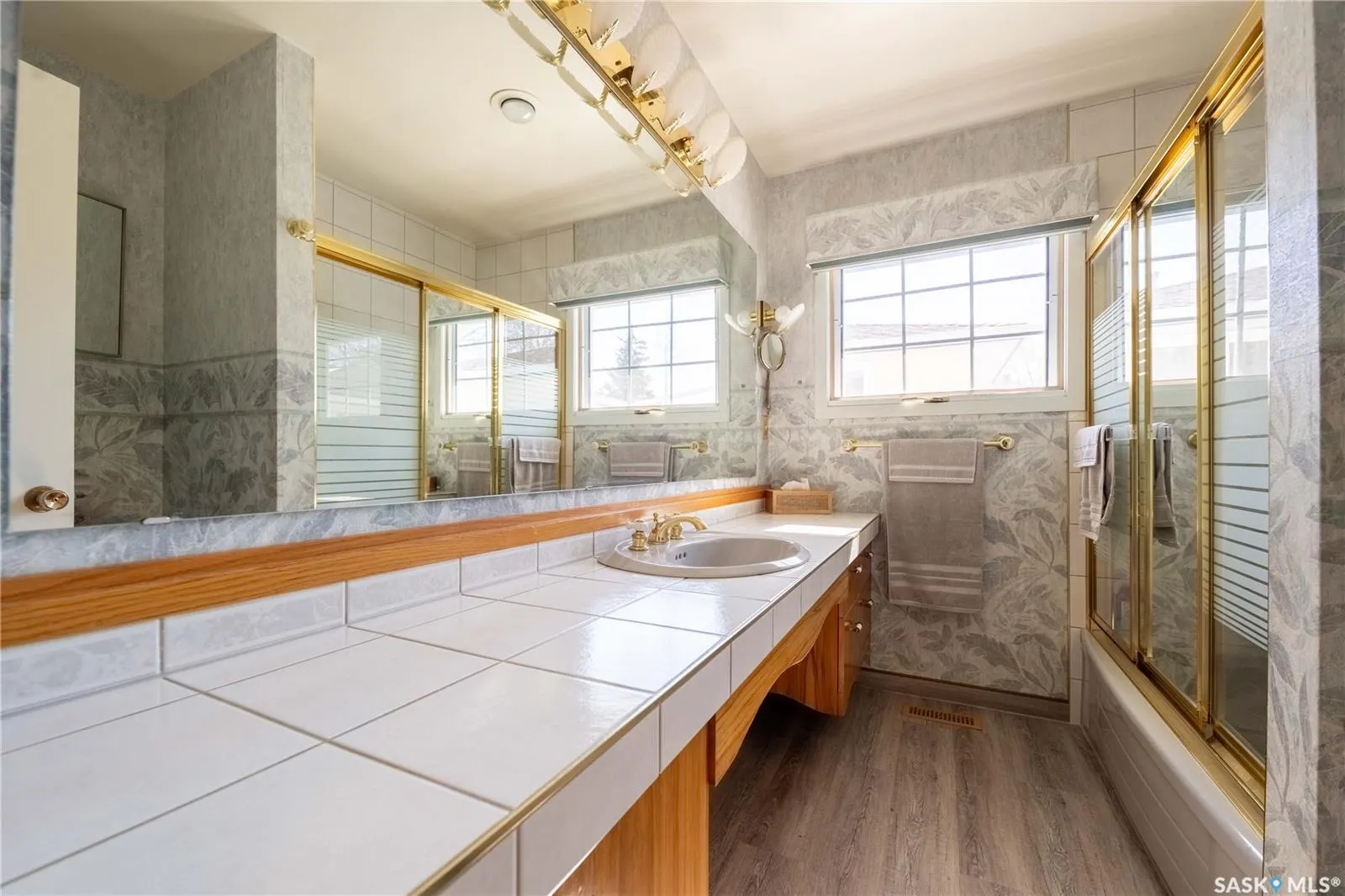 1341 King CRESCENT