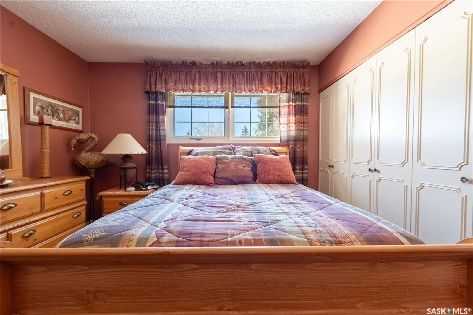 1341 King CRESCENT