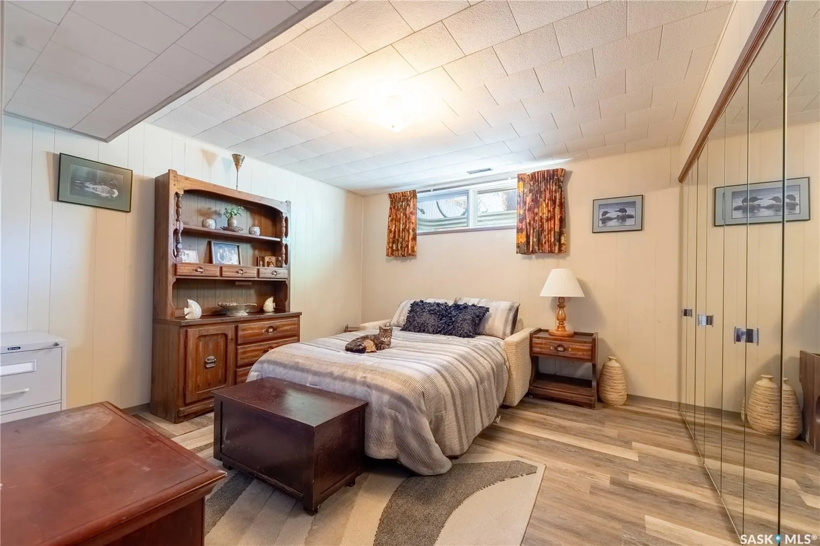 1341 King CRESCENT