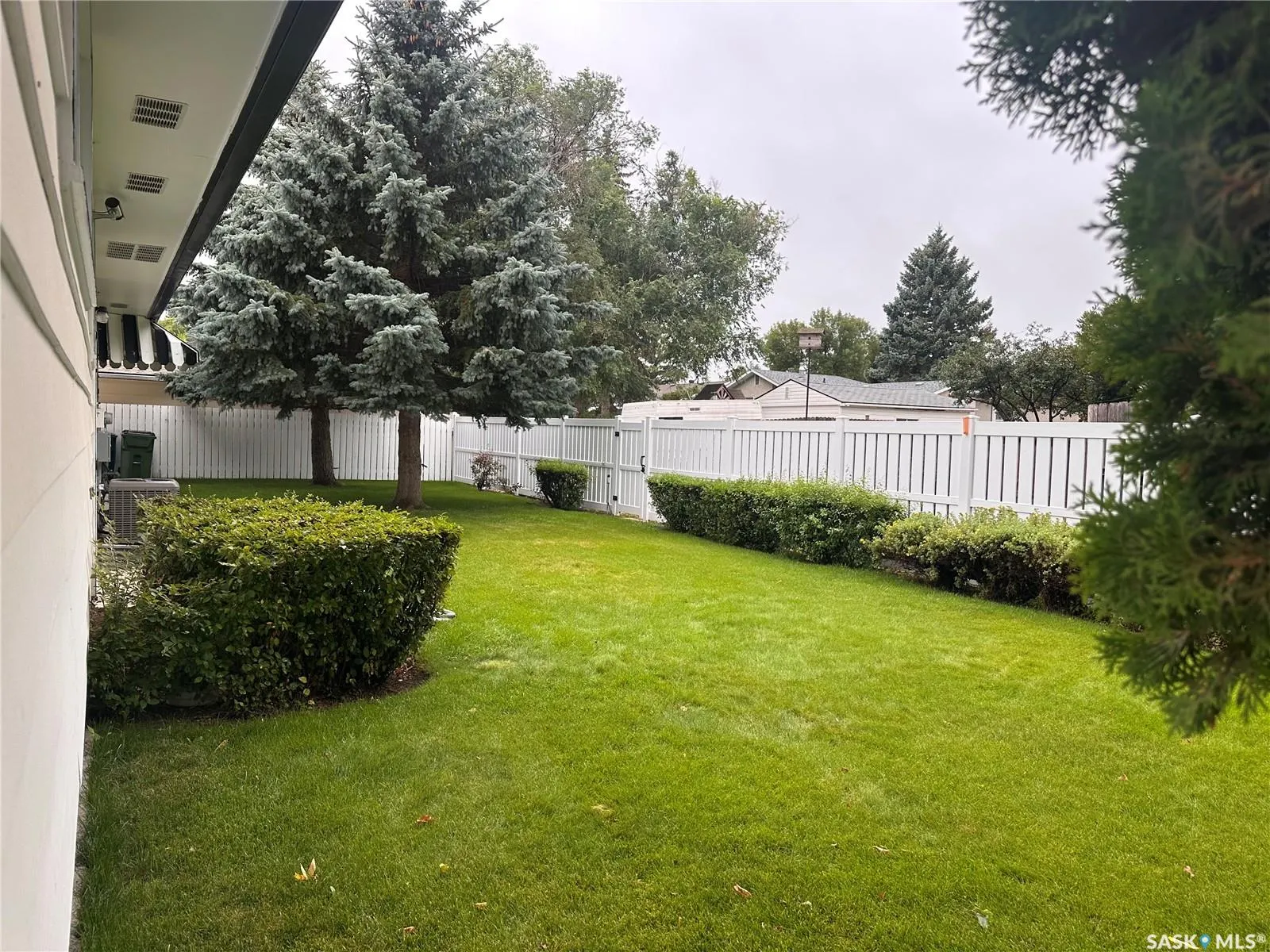 1341 King CRESCENT