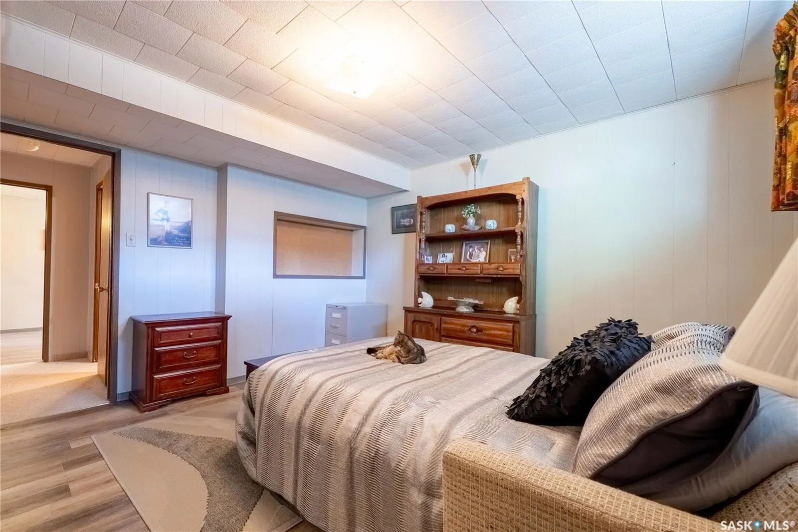 1341 King CRESCENT