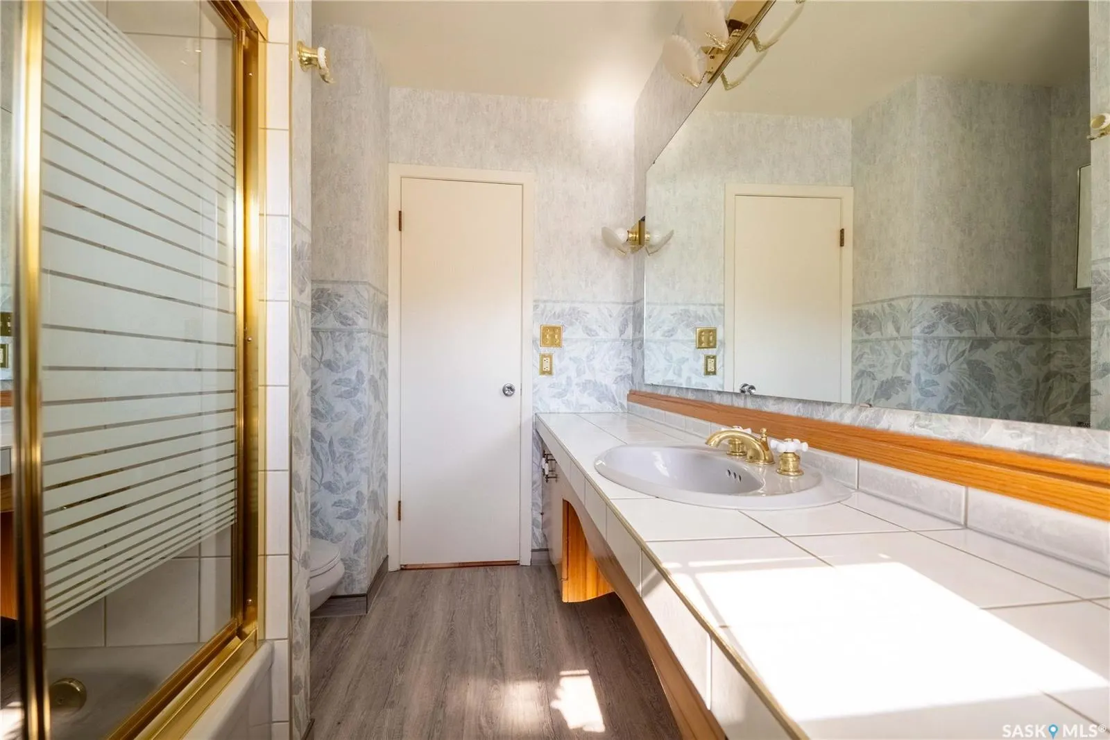 1341 King CRESCENT
