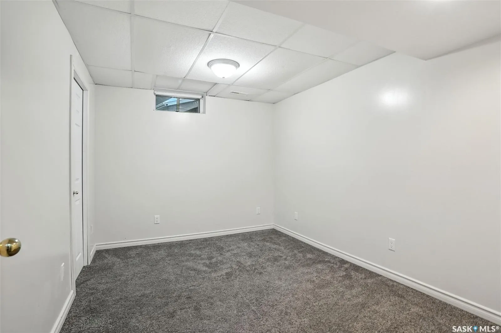 2210 Easthill