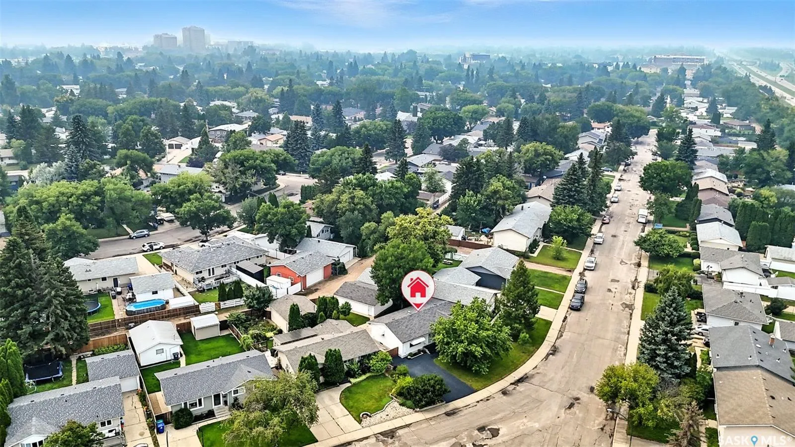 2210 Easthill