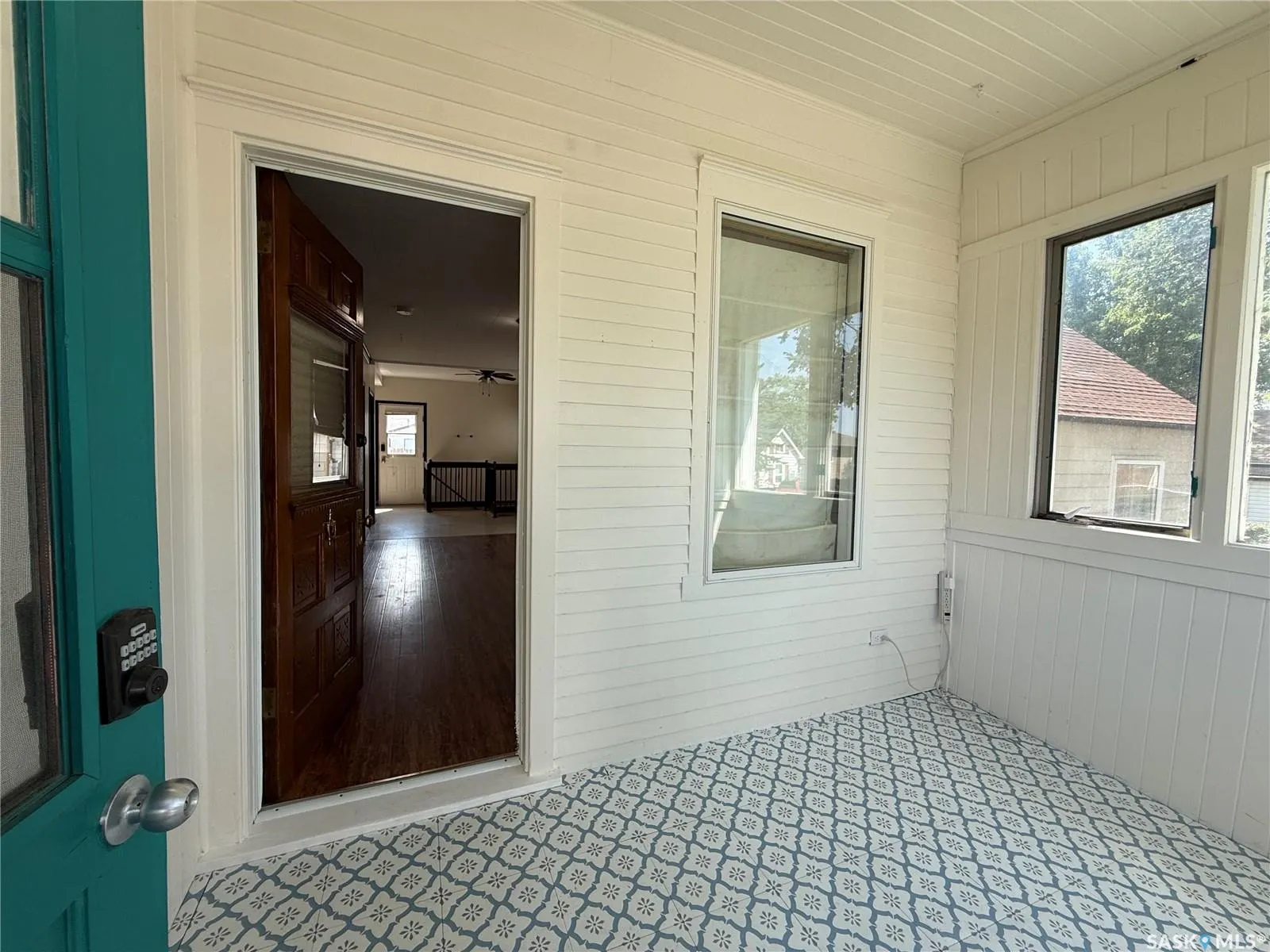 151 Coteau STREET W