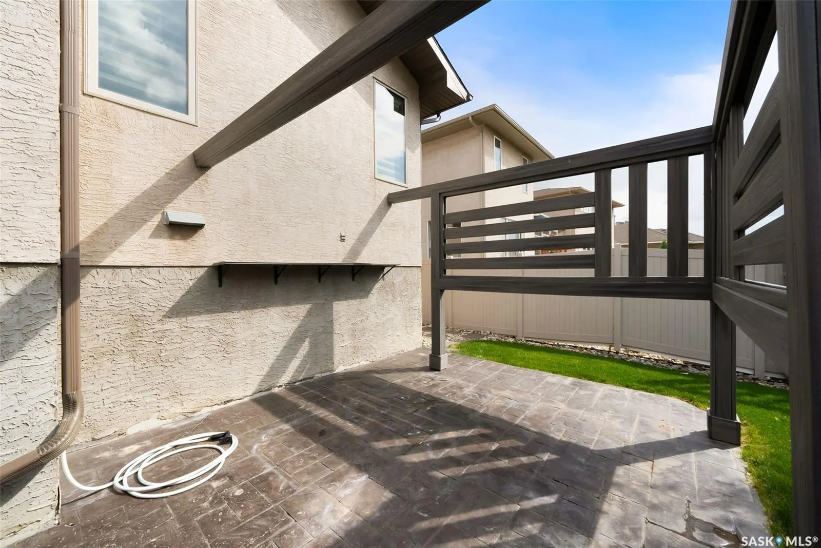 8062 Wascana Gardens DRIVE