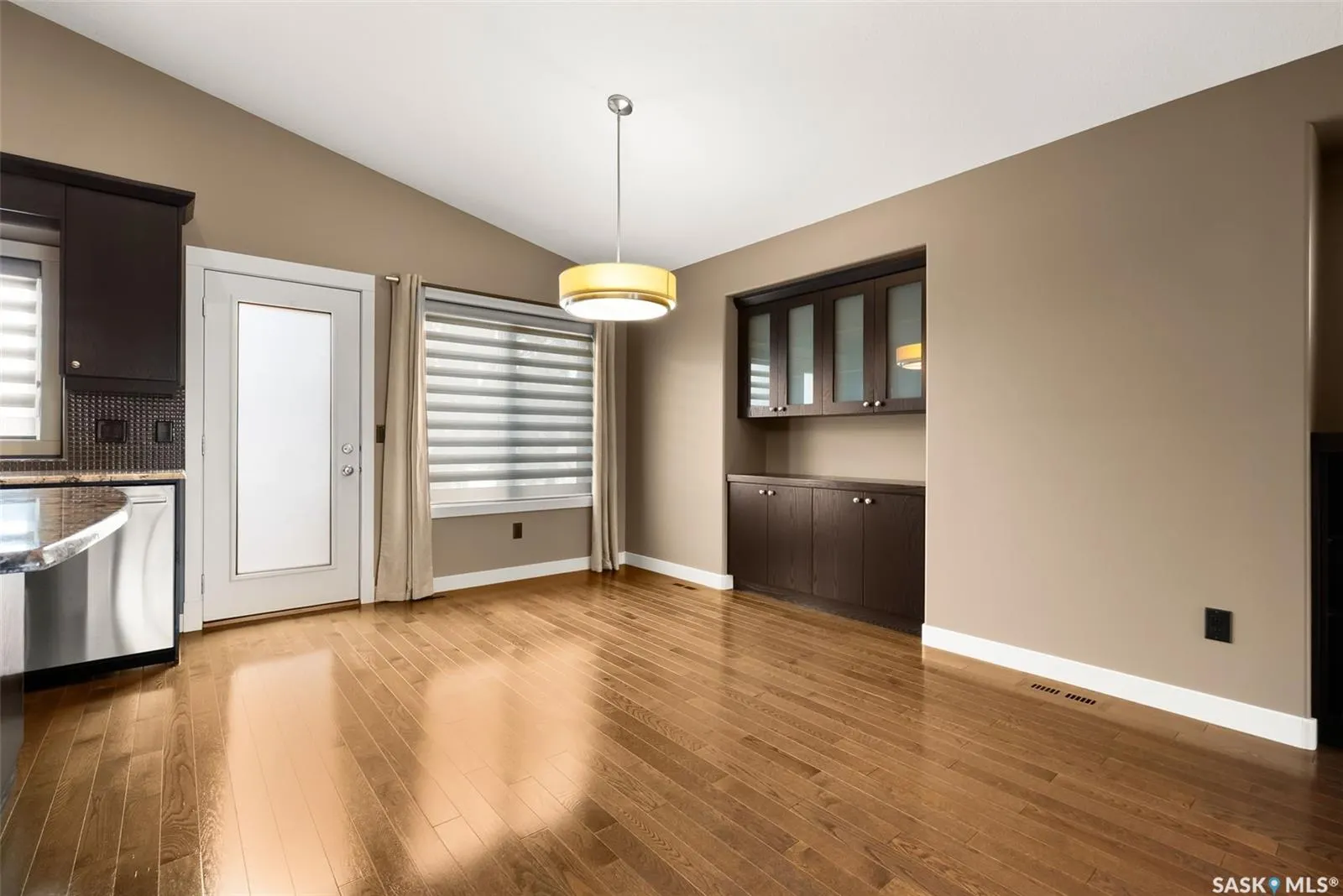 8062 Wascana Gardens DRIVE