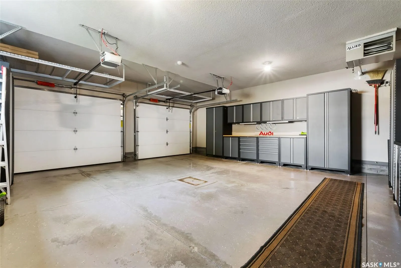 8062 Wascana Gardens DRIVE