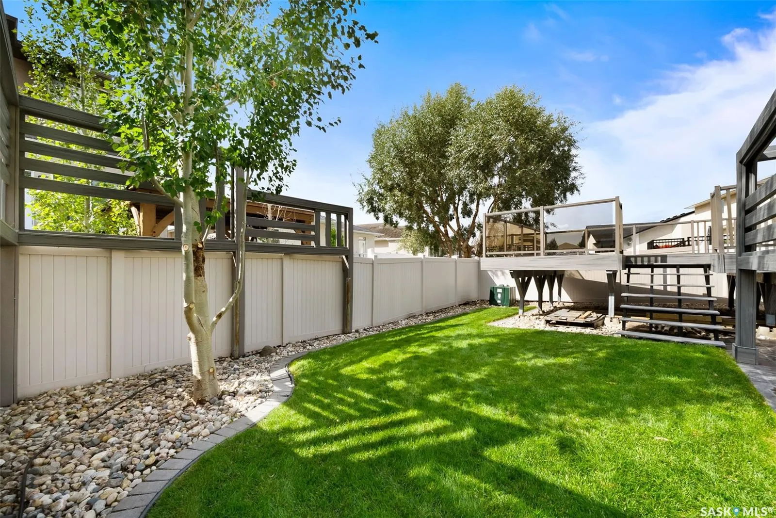 8062 Wascana Gardens DRIVE