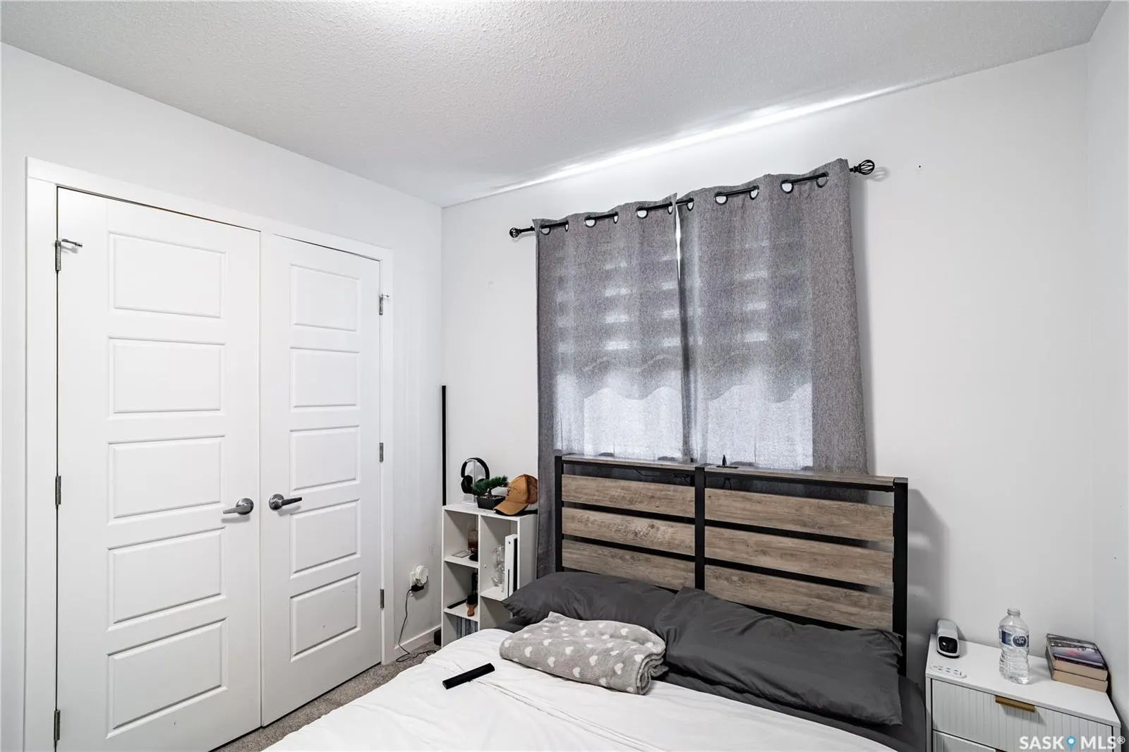 3108 Crosbie CRESCENT