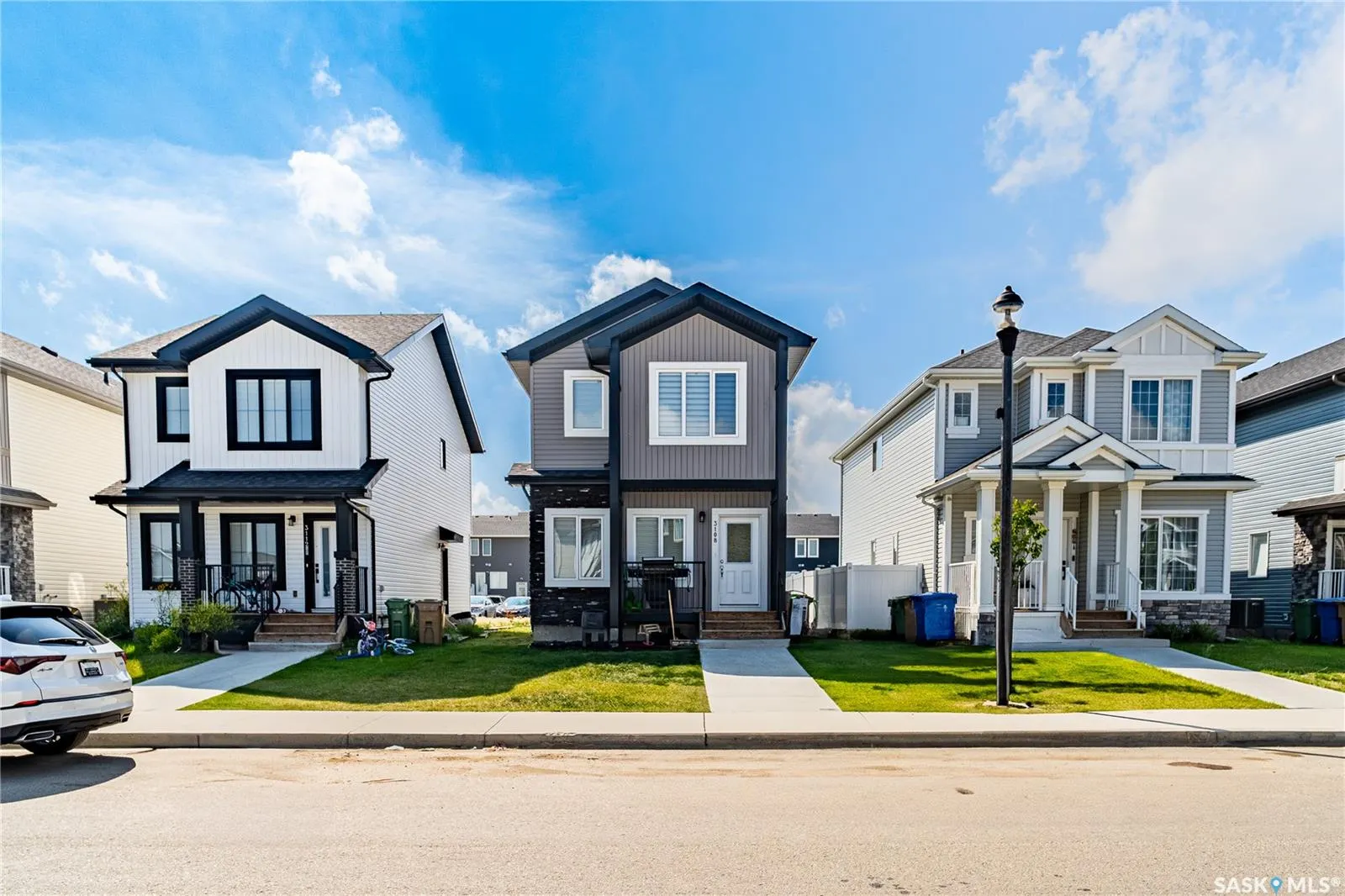 3108 Crosbie CRESCENT