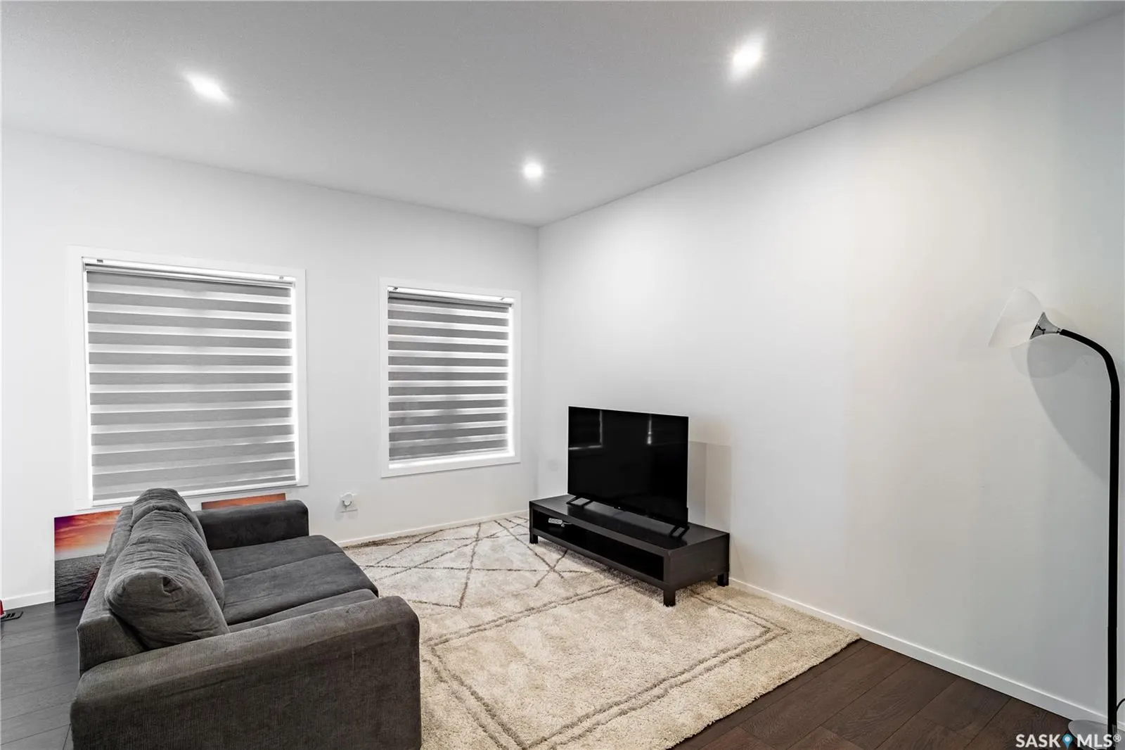 3108 Crosbie CRESCENT